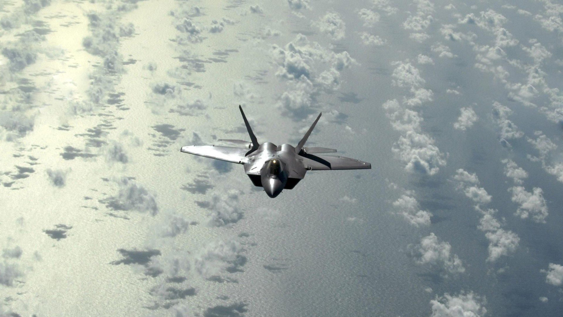 乐鱼体育-关键中场球员是否能左右球队主动权归属，中场球员包括哪些位置