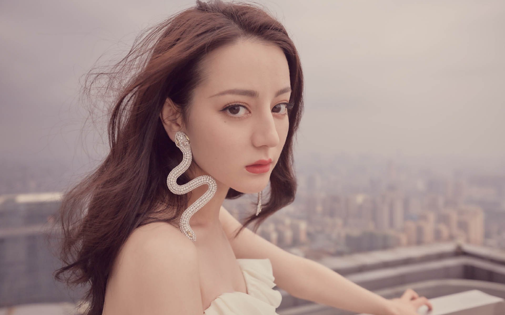 乐鱼娱乐app-球员自然进步与转会数据变化之间关联分析，球员自由转会法案