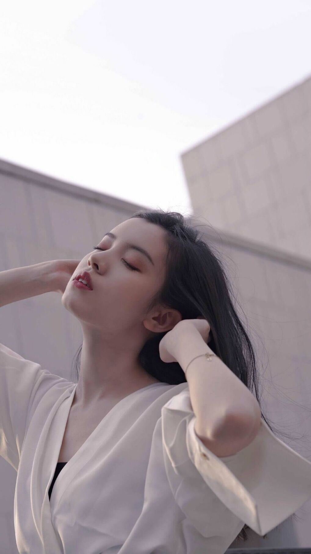 男子仰泳选手出水角度更佳，男子仰泳比赛视频