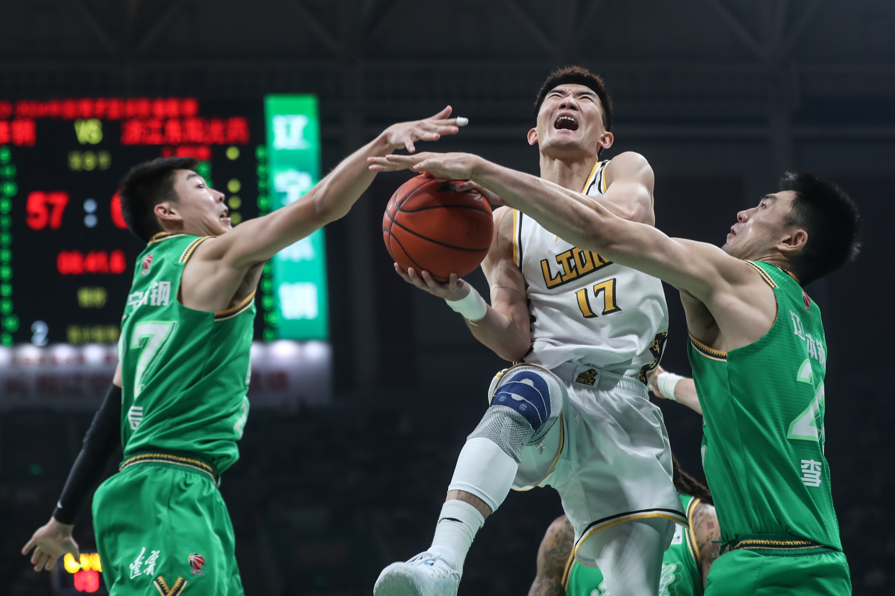 关于"CBA视觉盛宴：球场上的精彩瞬间"的信息