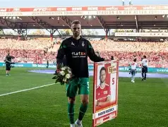 包含"德甲新教练分析：如何改变球队命运？"的词条